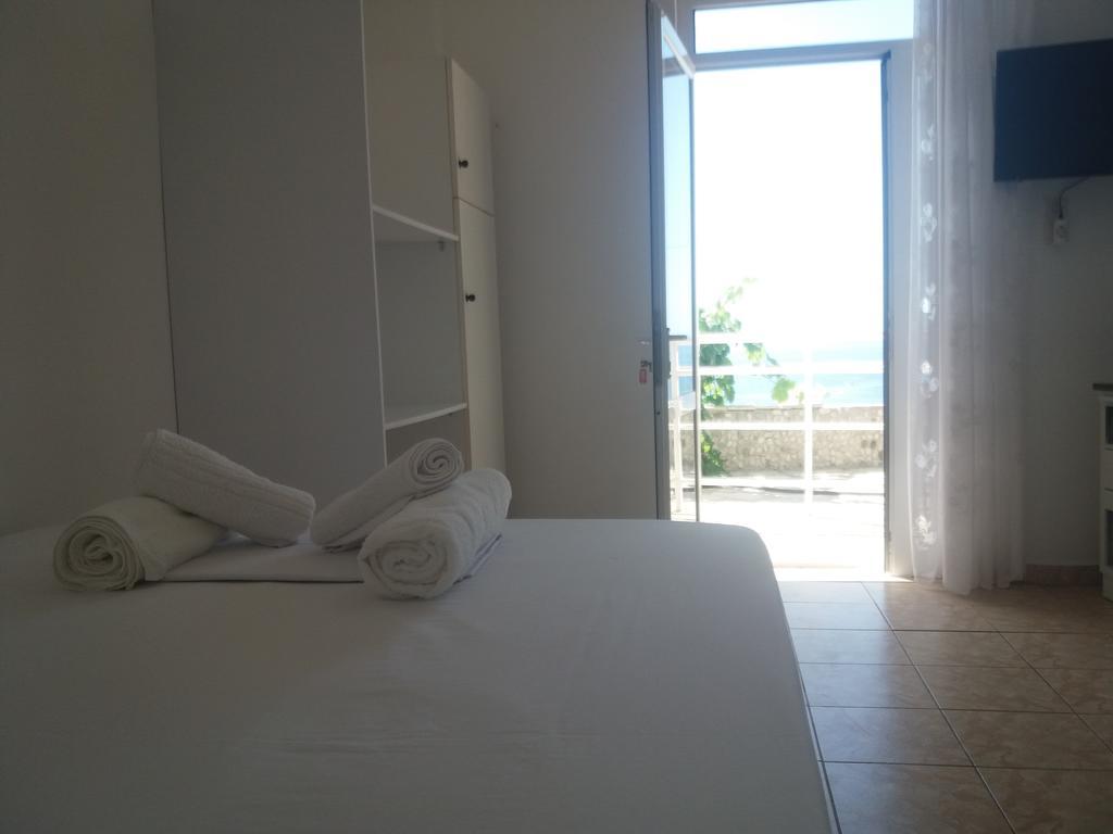 Qeparo Pano Rooms Buitenkant foto