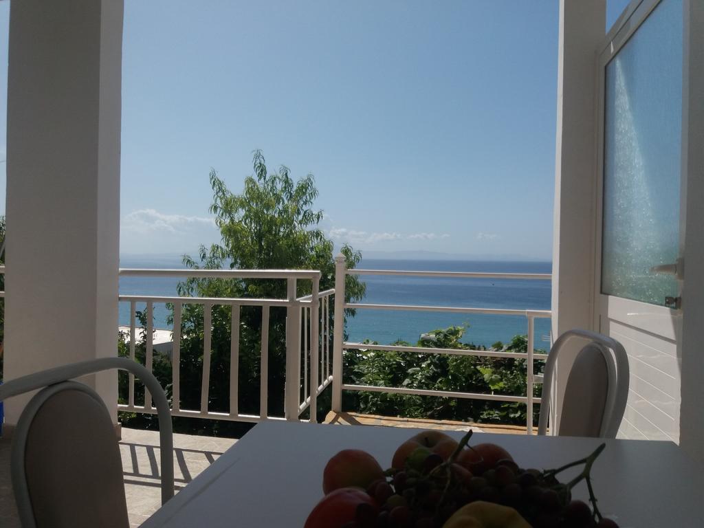 Qeparo Pano Rooms Buitenkant foto