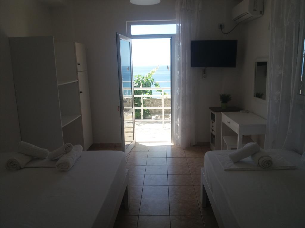 Qeparo Pano Rooms Buitenkant foto